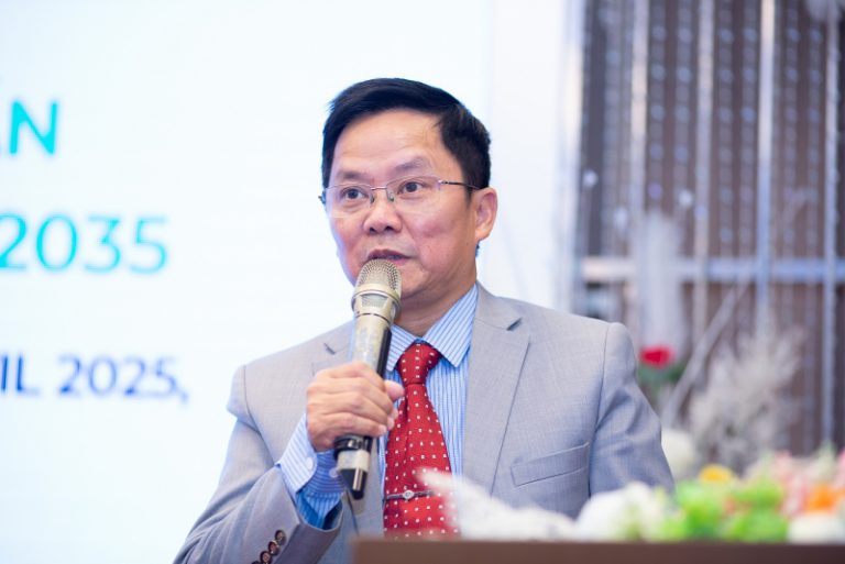 Ông Nguyễn Văn Khoa, Chủ tịch HĐQT, phát biểu trong buổi lễ công bố chiến lược