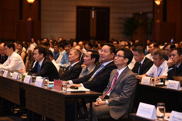 Phó Thủ tướng Vũ Đức Đam tại Diễn đàn cấp cao CNTT-TT Việt Nam 2019 (Vietnam ICT Summit)