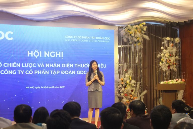 TS. Dương Thị Thu, Viện trưởng Sleader, phát biểu tại buổi lễ công bố Chiến lược phát triển Tập đoàn GDC