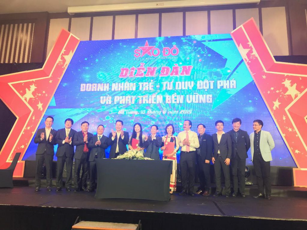Ký thoả thuận hợp tác giữa CLB Doanh nhân Sao đỏ với Hội Doanh nhân trẻ Việt Nam